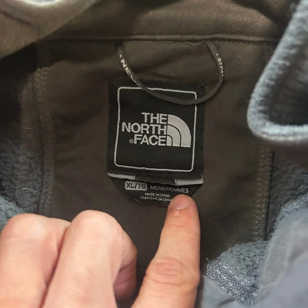 The North Face Rain Jacket Mens XL Black Grey Excellent Hooded Gorpcore Shell